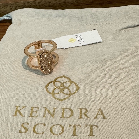 NEW Kendra Scott Elyse Rose Gold Ring in Rose Gold Drusy - Picture 2 of 9